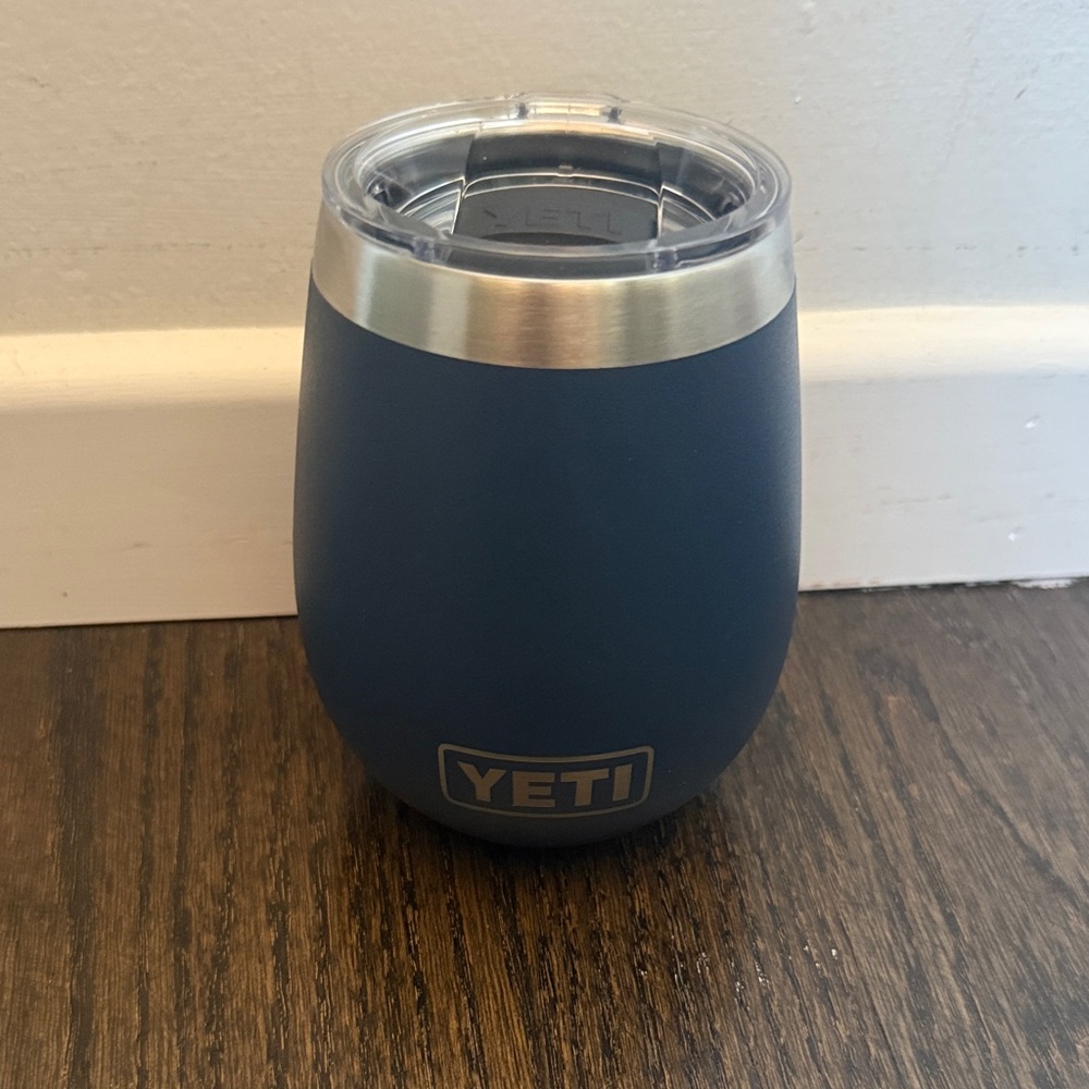 YETI Blue Wine Tumbler with Clear Lid Jimmy Kimmel Live